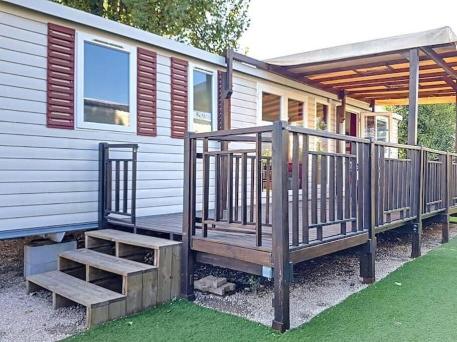 Le Moorea Mobilhome Camping Le Montourey 4 Etoiles Fréjus المظهر الخارجي الصورة